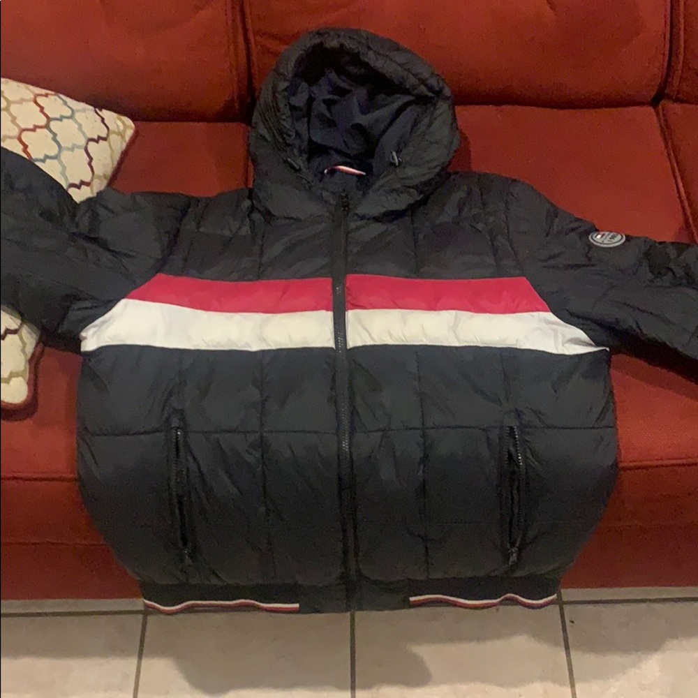 Tommy Hilfiger coat (black) inside Navy Blue